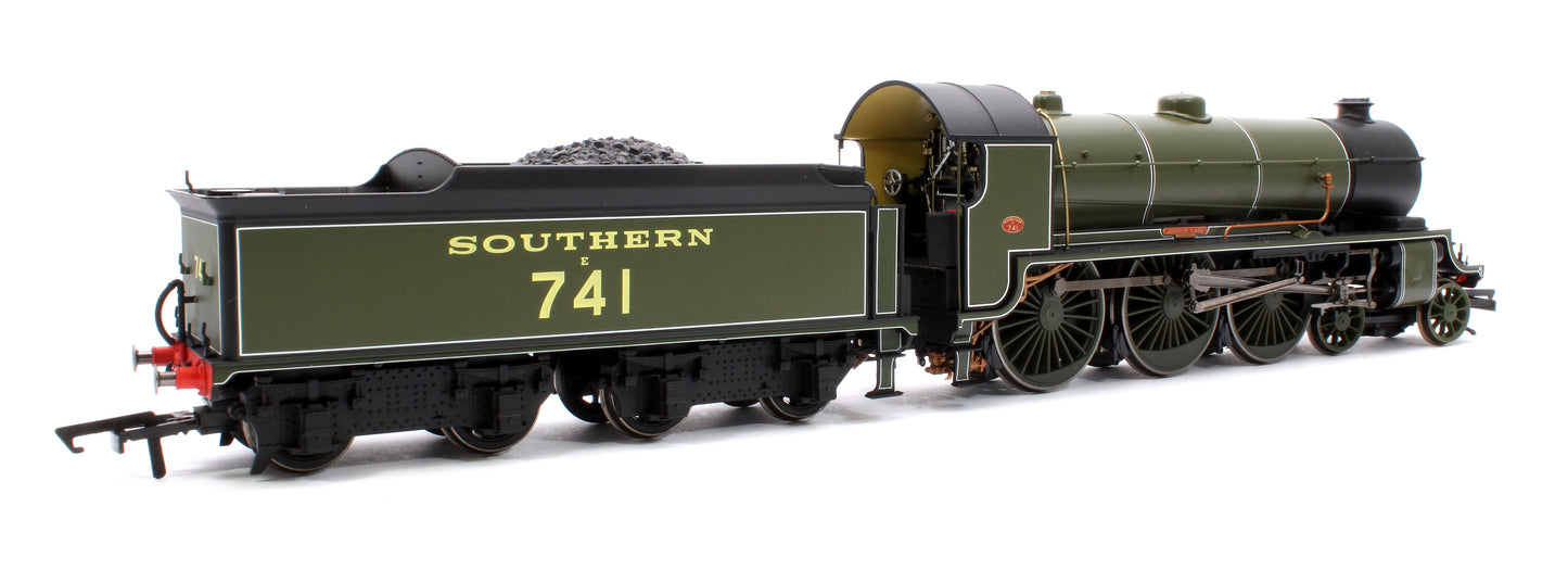 Class N15 'King Arthur' 4-6-0 741 'Joyous Gard': Big Four Centenary Collection SR Lined Olive Green Steam Locomotive