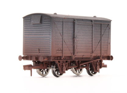 Pre-Owned 4F-011-004 BR Grey Vent Van M183317 - Weathered