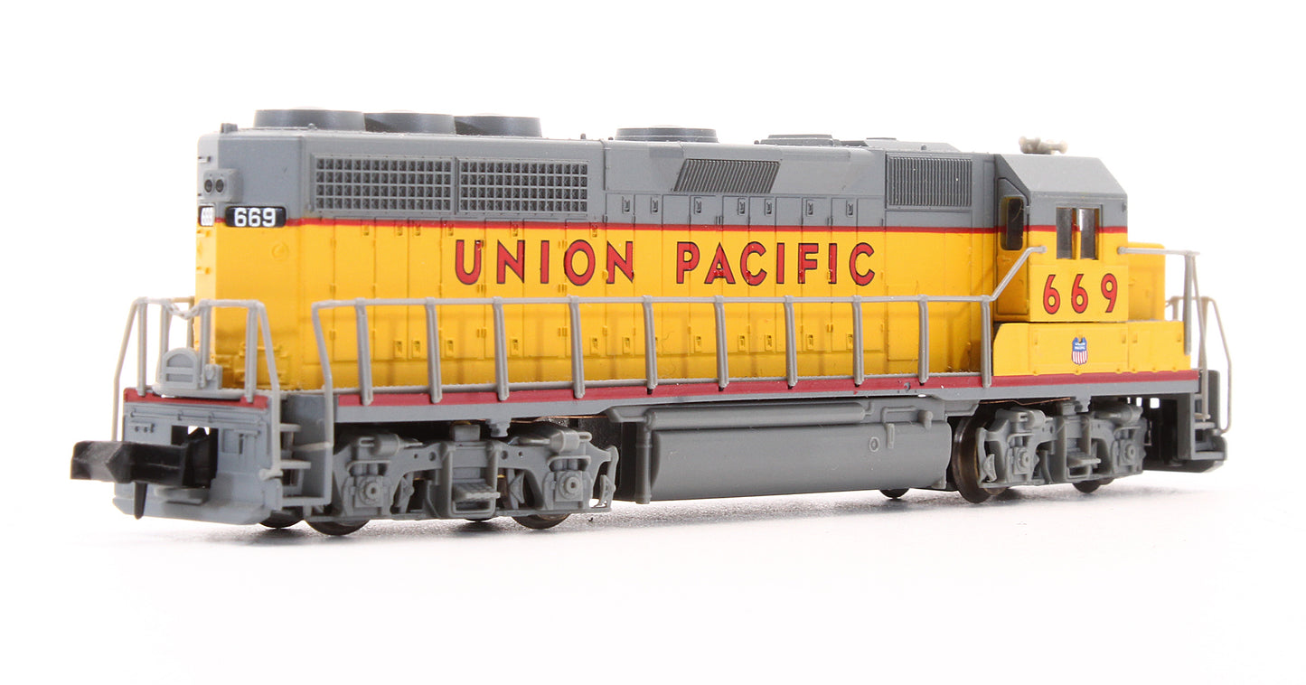 Pre-Owned 48535 GP40 Diesel Locomotive Union Pacific - Road #669