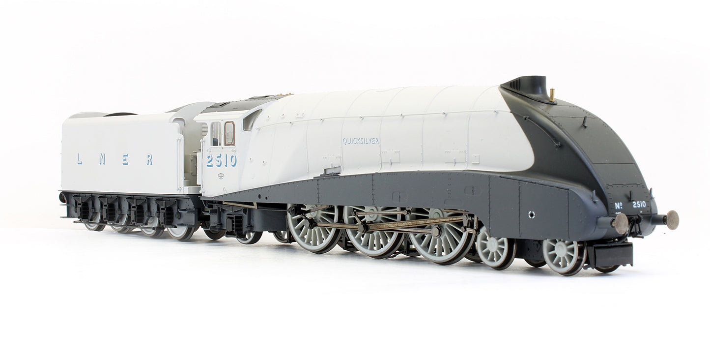 Pre-Owned R3307 LNER 4-6-2 Class A4 'Quicksilver' 2510 Steam Locomotive - Limited Edition