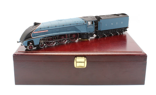 Pre-Owned 31-953B LNER Blue A4 'Dwight D. Eisenhower' 4496 Steam Locomotive - Limited Edition