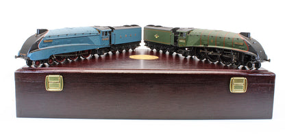 Pre-Owned 31-961 Twin Mallard Steam Locomotive Set - Limited Edition