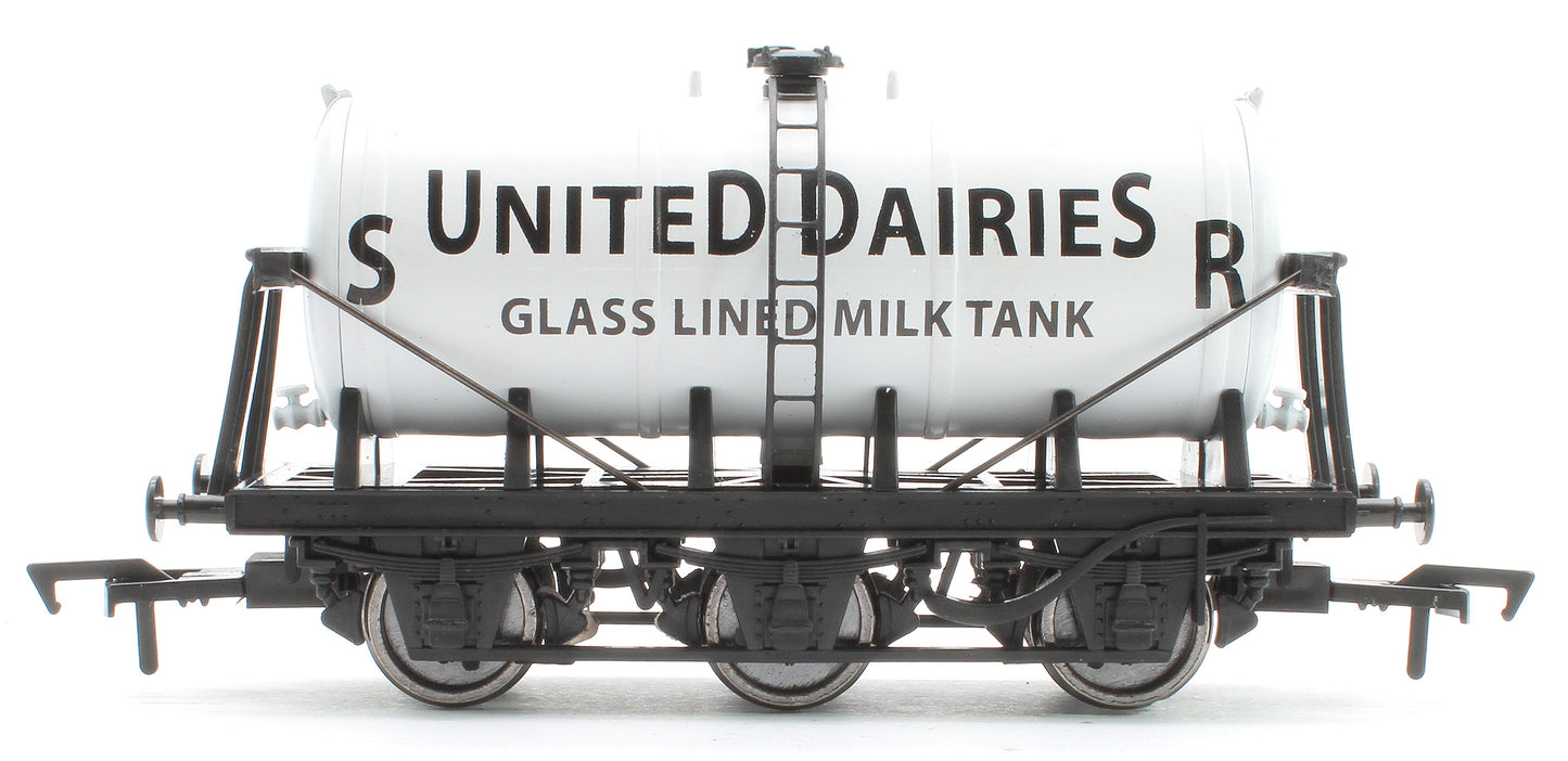 Pre-Owned 4F-031-001 SR United Dairy 6 Wheel Milk Tanker