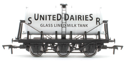 Pre-Owned 4F-031-001 SR United Dairy 6 Wheel Milk Tanker