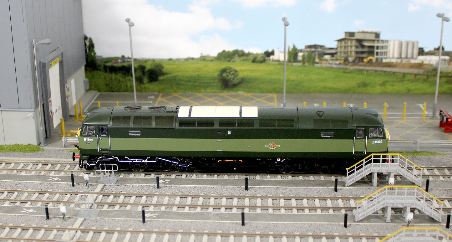 CM-D1500-TTGreenW Highly Detailed Premium Weathered Class 47 BR Two Tone Green No.D1500 Diesel Locomotive