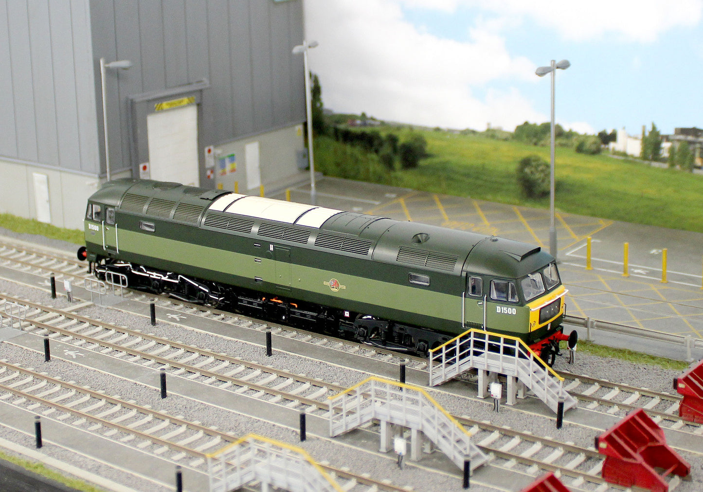 CM-D1500-TTGreen Class 47 BR Two Tone Green No.D1500 Diesel Locomotive