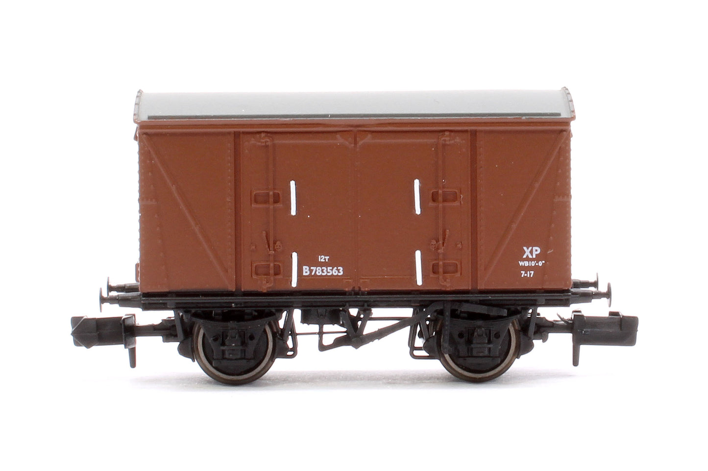 Set of 3 BR 12T Vanwide Ventilated Vans, BR Bauxite (Early)