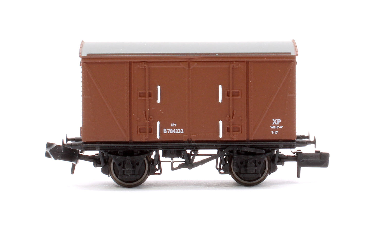 Set of 3 BR 12T Vanwide Ventilated Vans, BR Bauxite (Early)