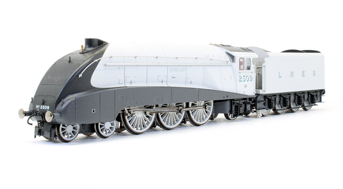 Pre-Owned LNER 4-6-2 Class A4 'Silver Link' 2509 Steam Locomotive - Limited Edition