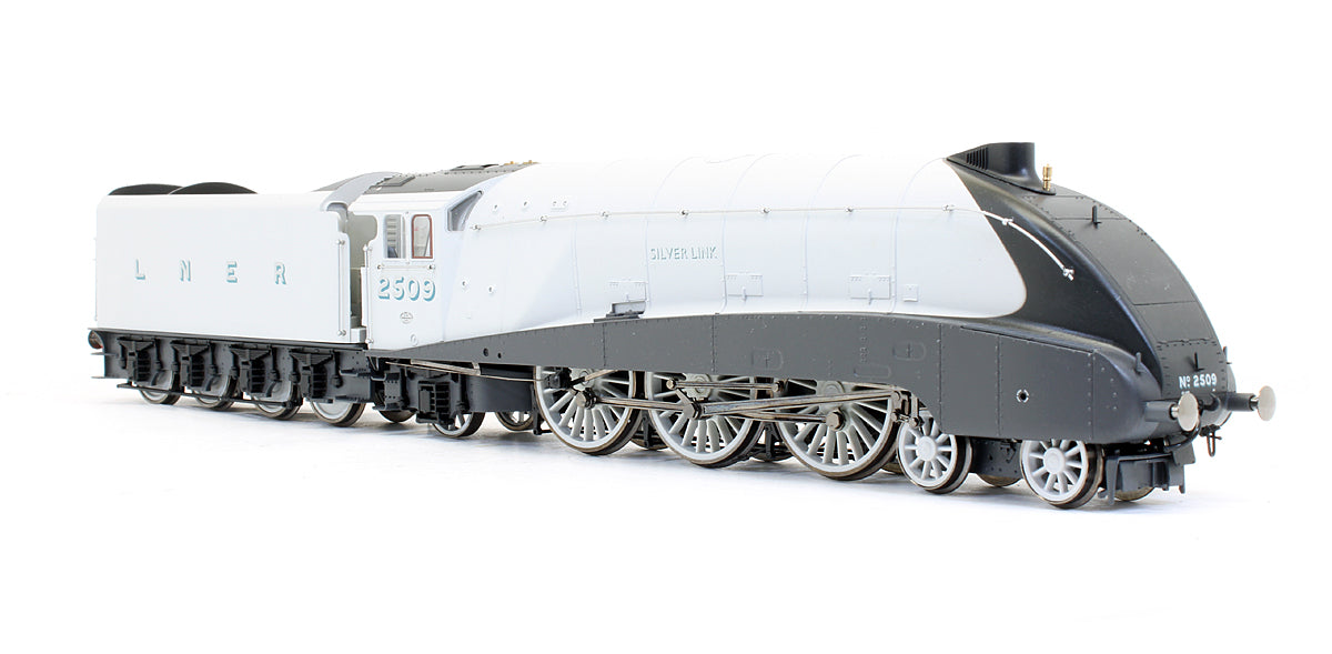 Pre-Owned LNER 4-6-2 Class A4 'Silver Link' 2509 Steam Locomotive - Limited Edition
