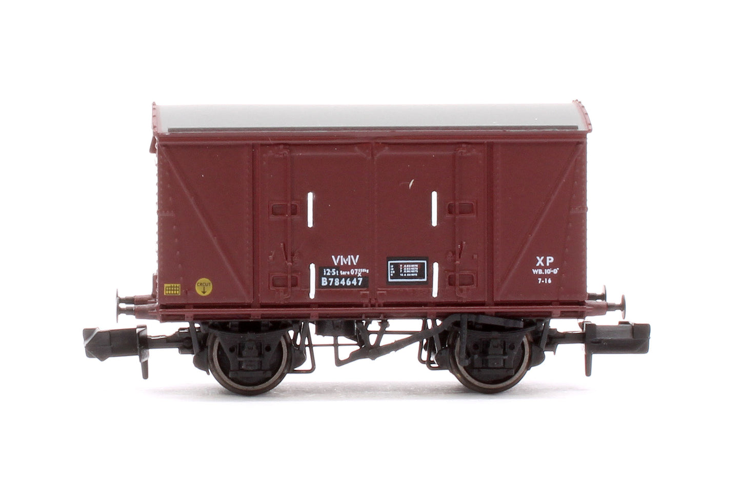 Set of 3 BR 12T Vanwide Ventilated Vans, BR Freight Brown VMV XP