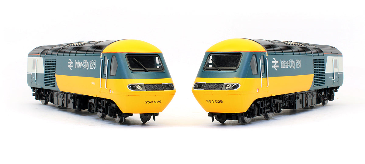 Pre-Owned Class 43 BR Intercity HST 125 The LNER 'Farewell Tour' Train Pack