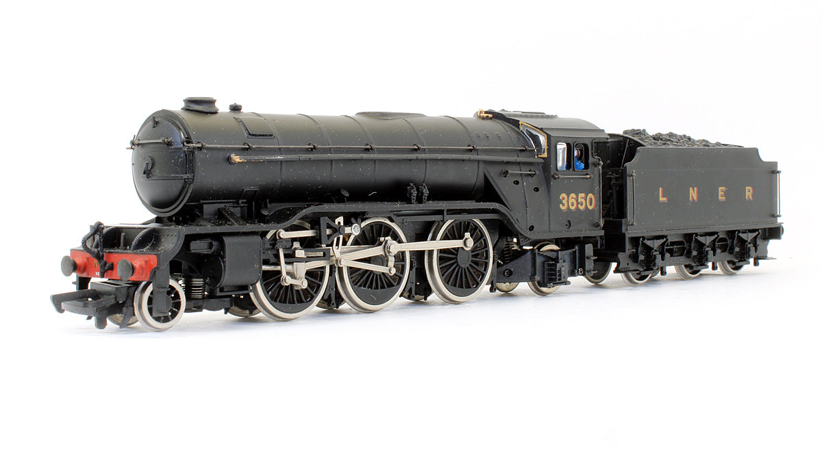 Pre-Owned V2 LNER Wartime Black '3650' Steam Locomotive