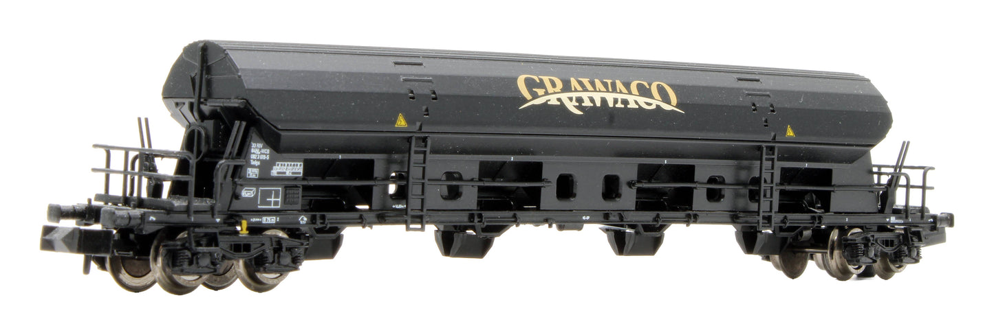 Pre-Owned 845419 N Swinging roof hopper car of the Grawaco