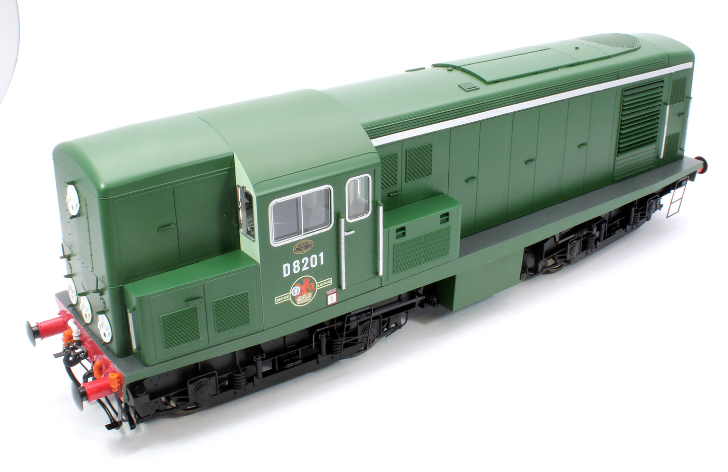 Class 15 D8201 BR Green (Late Crest) Diesel Locomotive