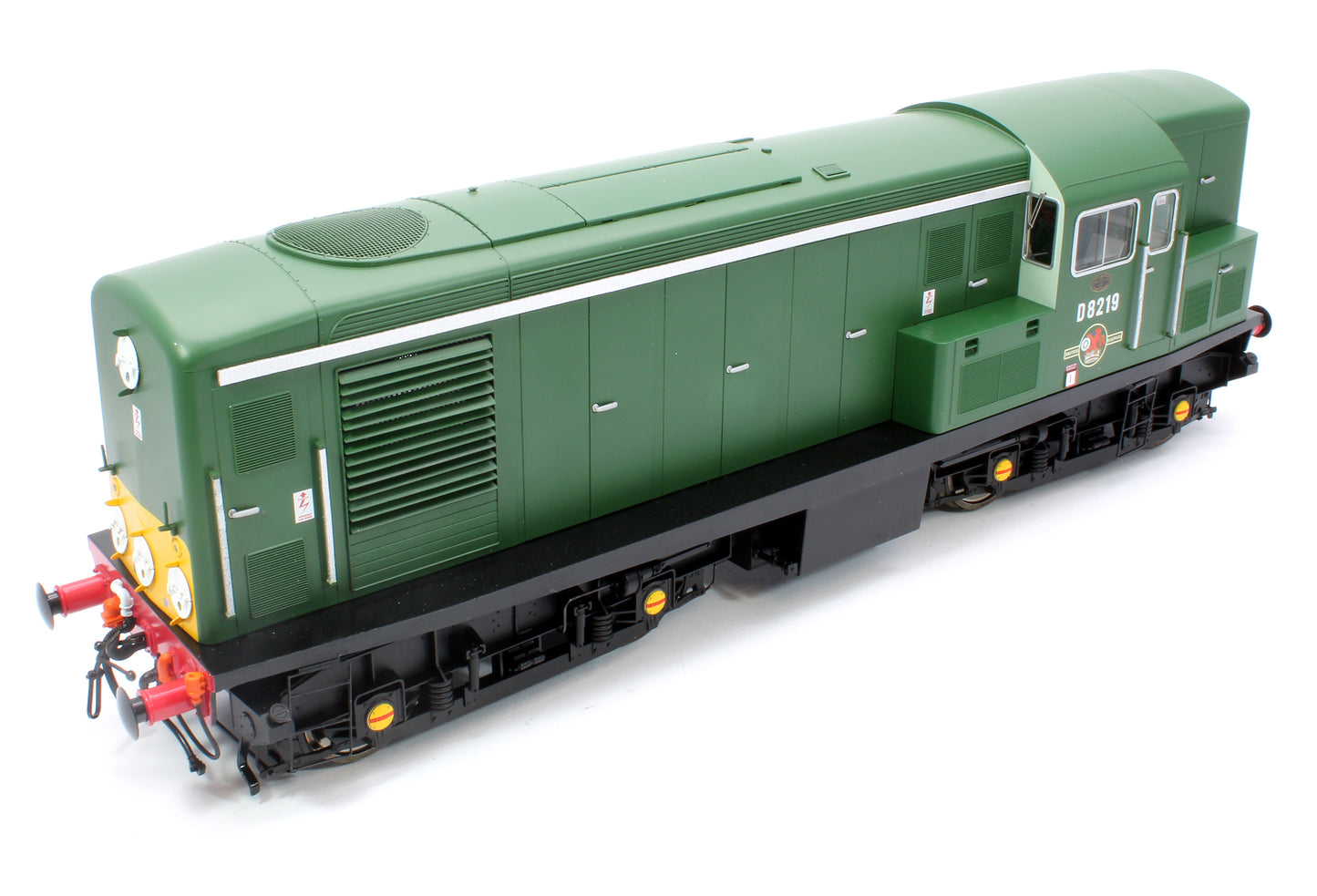 Class 15 D8219 BR Green (Small Yellow Panels) Diesel Locomotive