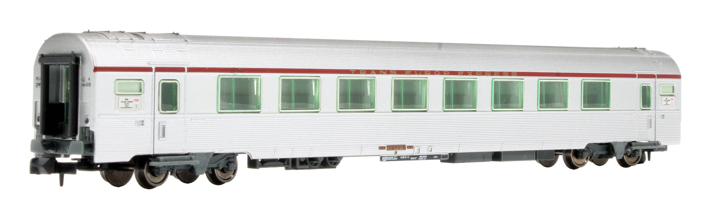 Pre-Owned HN4500 3-piece set TEE coach 'Mistral' of the SNCF