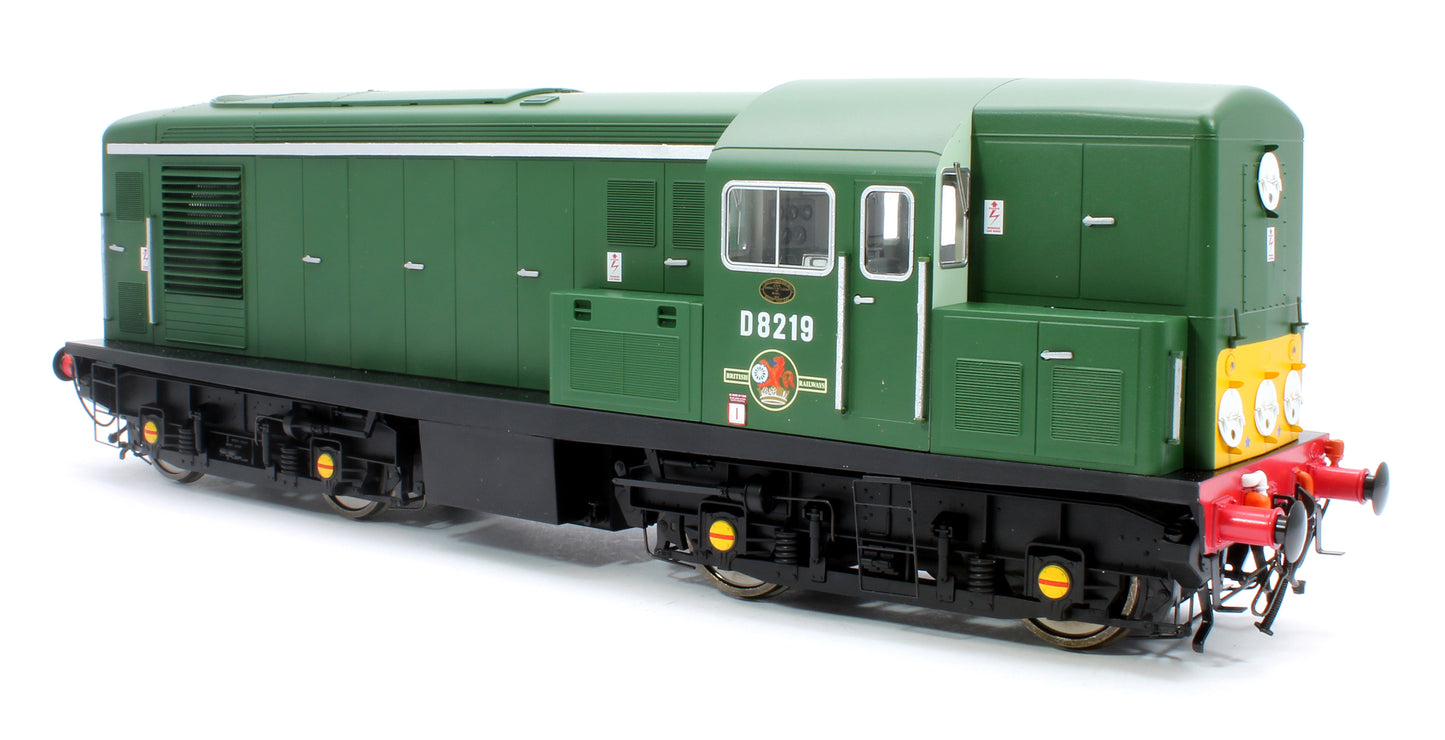 Class 15 D8219 BR Green (Small Yellow Panels) Diesel Locomotive