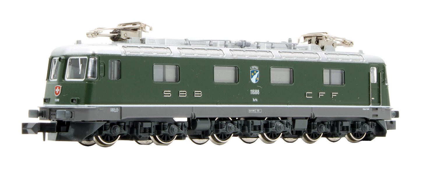 Pre-Owned H10172 Class Re 6/6 11688 Electric Locomotive In SBB Green Livery