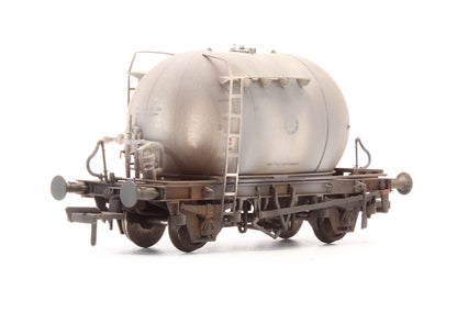 Pre-Owned IRM1011 CIE Bulk Cement Wagon - Ivory/Black - Set B - Custom Weathered