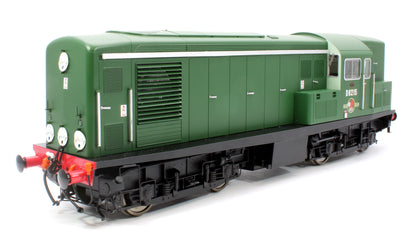 Class 15 D8215 BR Green (Late Crest) Diesel Locomotive