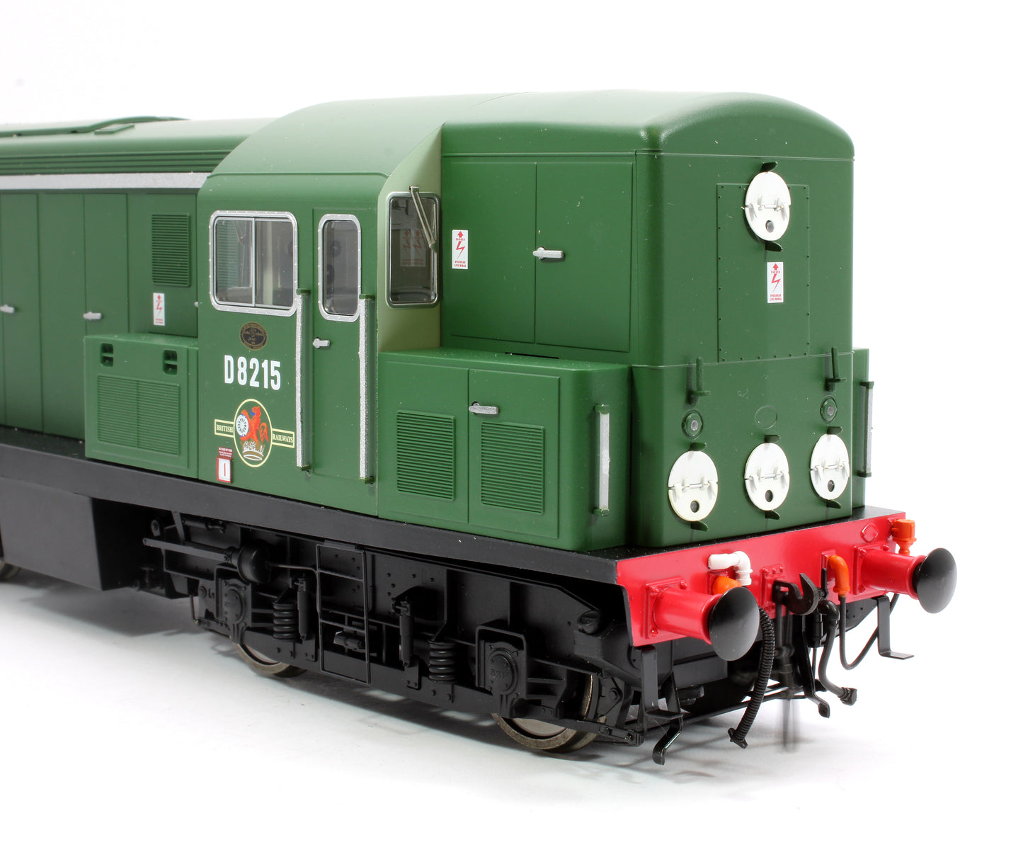 Class 15 D8215 BR Green (Late Crest) Diesel Locomotive