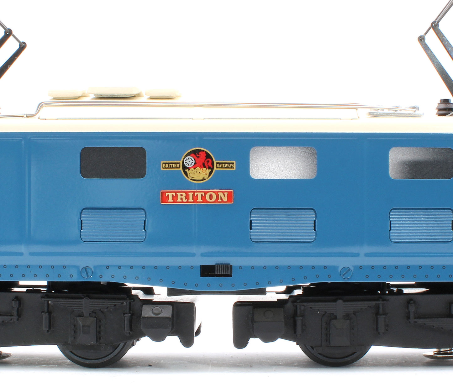 E/49-B5-TRI "EM1" BR Class 76 "Triton" Electric Gloss Blue Cream Roof with Small Yellow Ends No.E26056 Electric Locomotive
