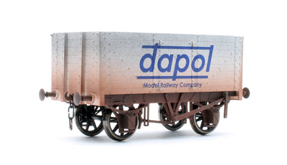 7F-072-011W 7 Plank 9' Wheelbase 2 Door Dapols Present Logo - Weathered