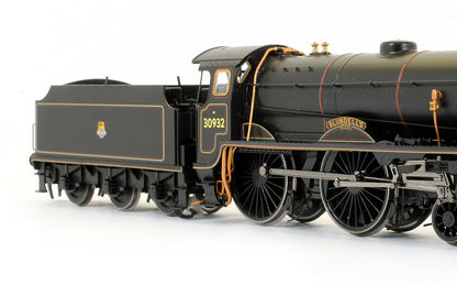 Pre-Owned BR Black 4-4-0 Schools Class 'Blundell's' 30932 Steam Locomotive