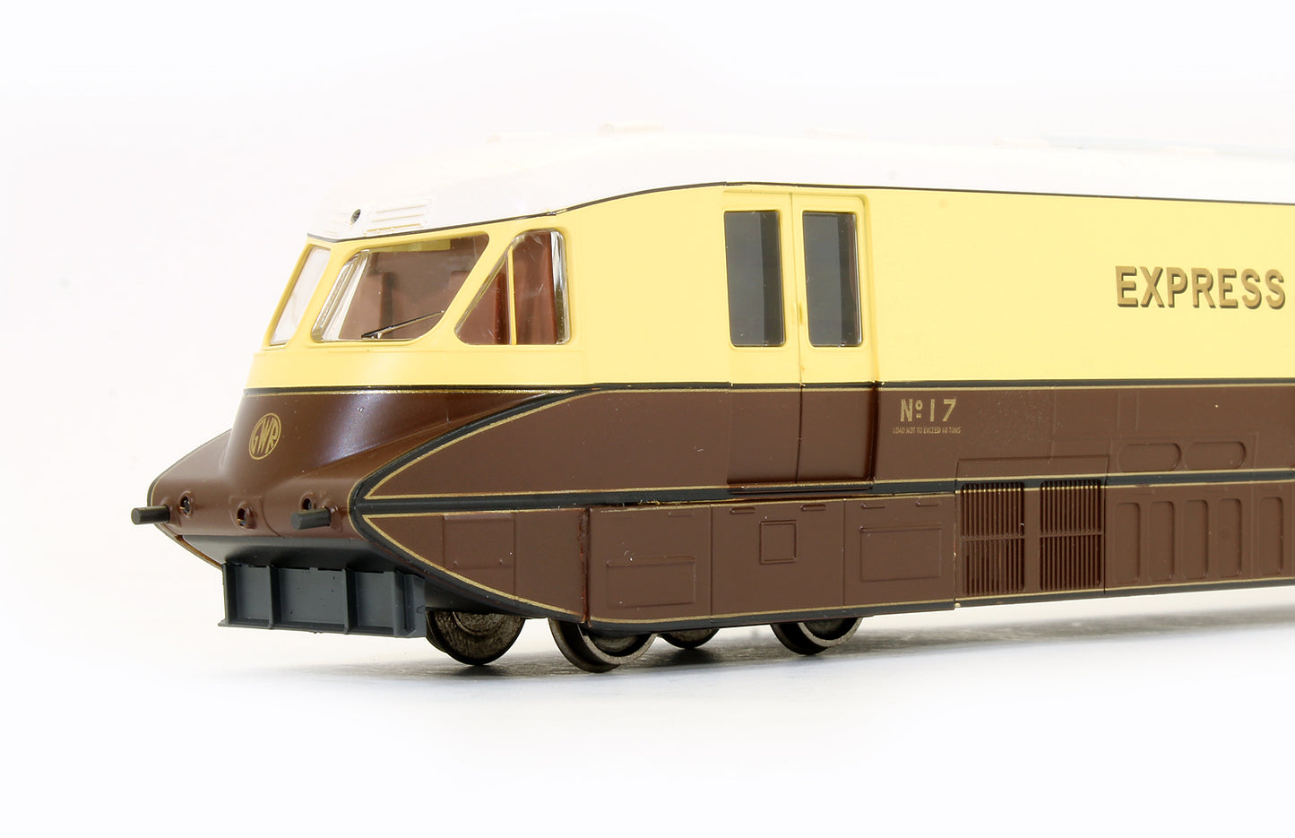 Pre-Owned 4D-011-100 Streamlined Railcar No17 Express Parcels Chocolate and Cream
