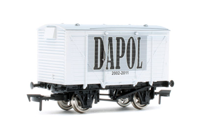 4F-011-195 Ventilated Van Dapol Logo 2002-2011