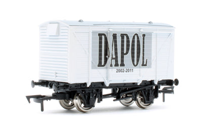 4F-011-195 Ventilated Van Dapol Logo 2002-2011