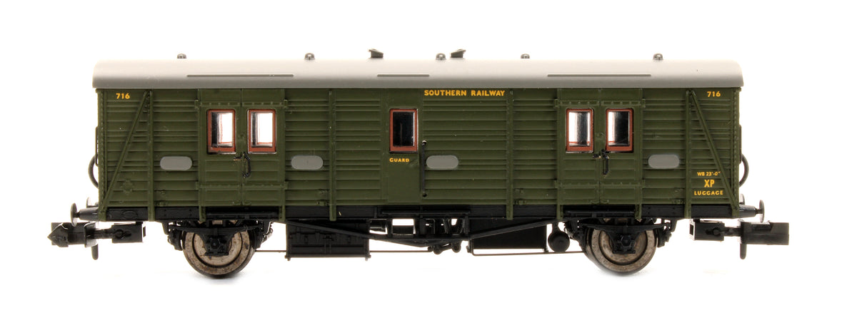 Pre-Owned Maunsell Brake Van 716 SR Green