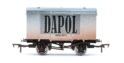 4F-011-196 Ventilated Van Dapol Logo 2002-2011 - Weathered