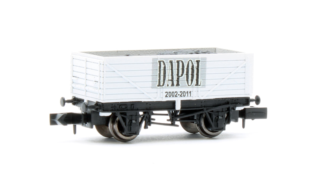 2F-071-134 7 Plank Dapol Logo 2002-2011