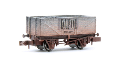 2F-071-135 7 Plank Dapol Logo 2002-2011 - Weathered