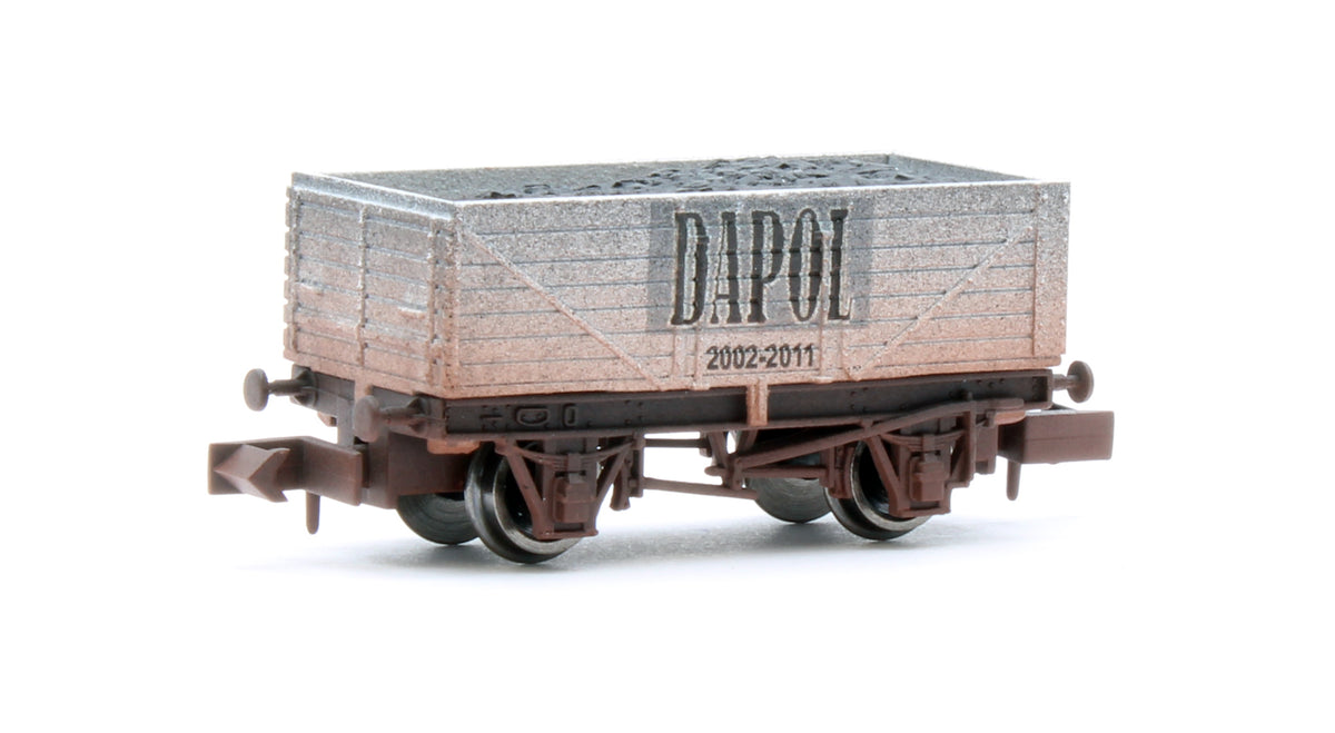 2F-071-135 7 Plank Dapol Logo 2002-2011 - Weathered