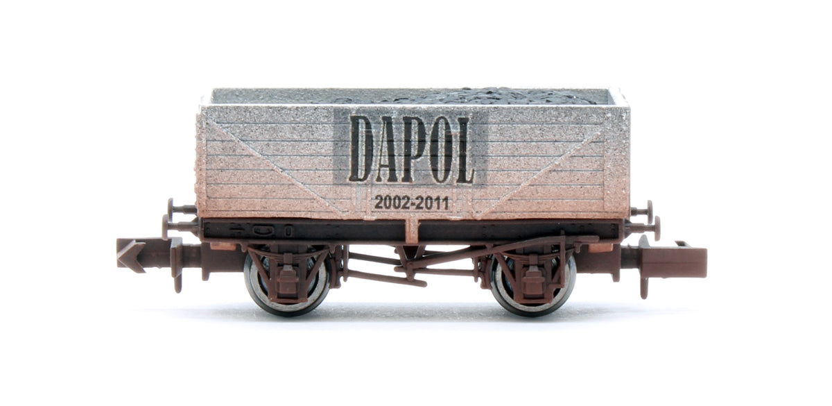 2F-071-135 7 Plank Dapol Logo 2002-2011 - Weathered