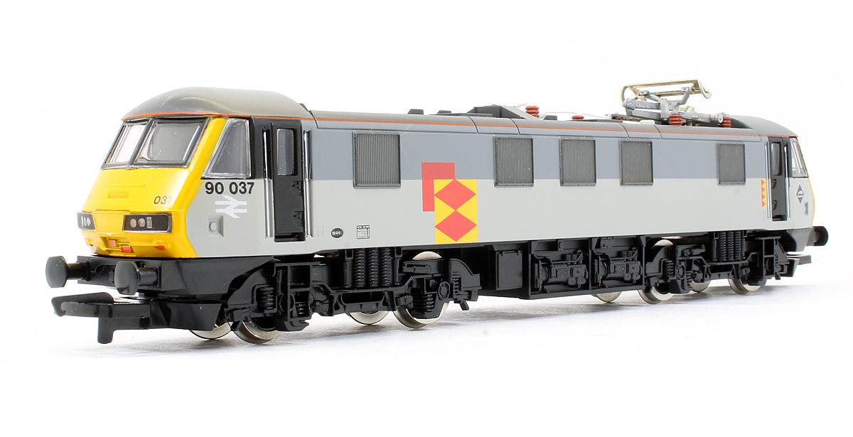 Pre-Owned R586 Railfreight Distribution Class 90037 Electric Locomotive