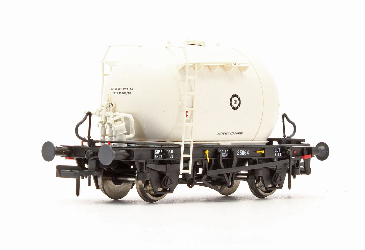 Pre-Owned IRM1016 CIE Bulk Cement Wagon - Ivory/Black - Set G