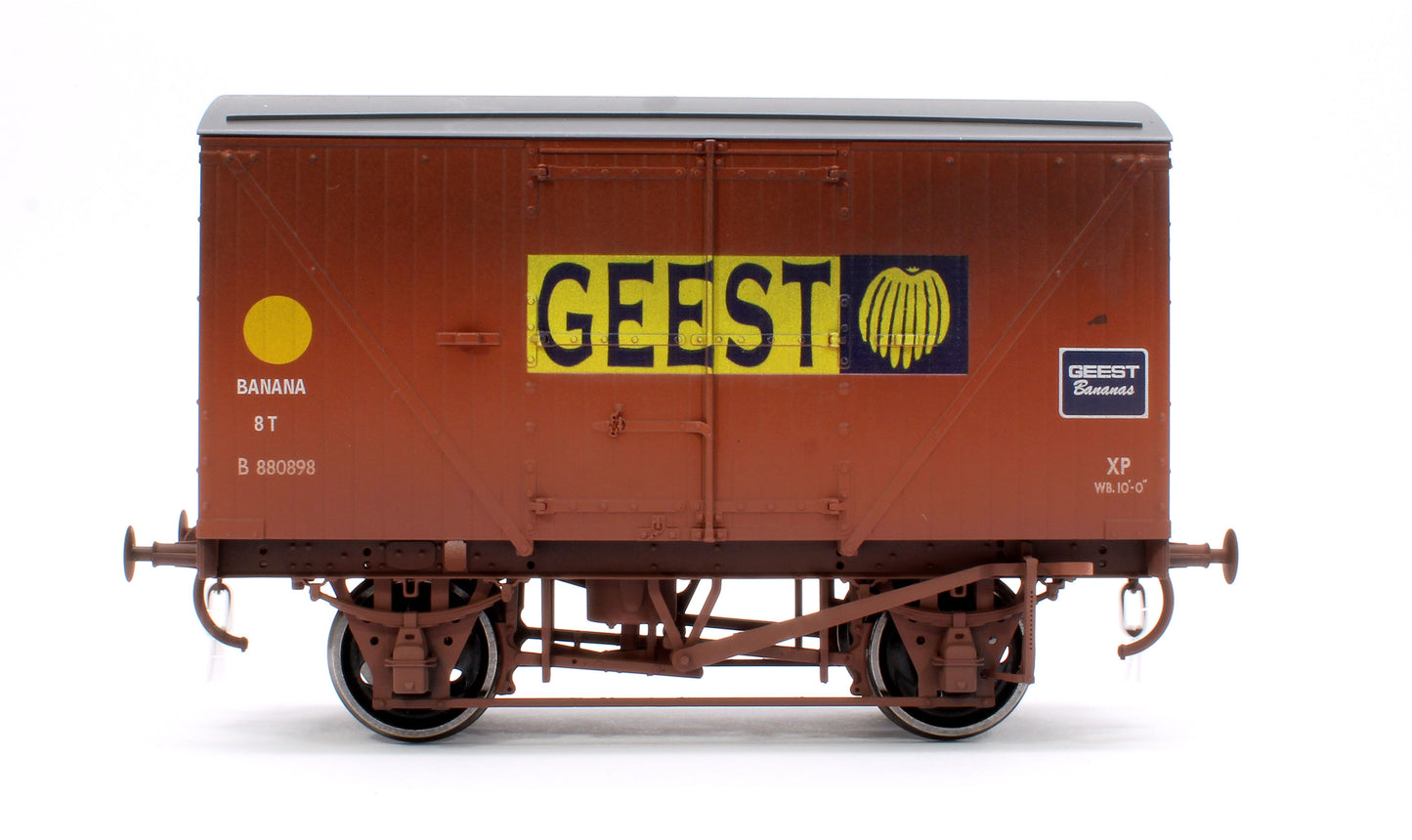 Banana Van Geest Bauxite Large Logo B880898 - Weathered