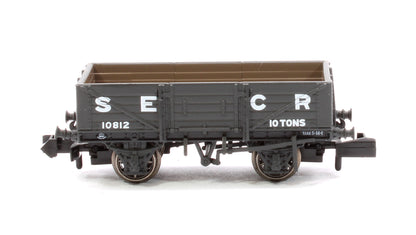 SECR Wagons Pack 2 - SECR Livery 5 Planks (Dia.1349)