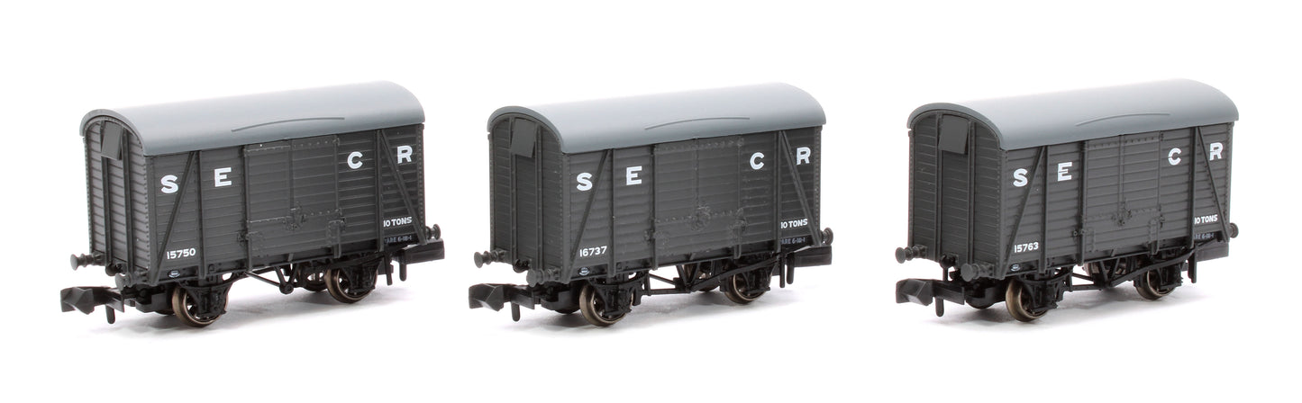 SECR Wagons Pack 4 - SECR Livery 10t Covered Vans (Dia.1426)