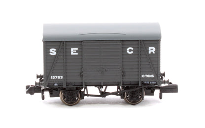 SECR Wagons Pack 4 - SECR Livery 10t Covered Vans (Dia.1426)