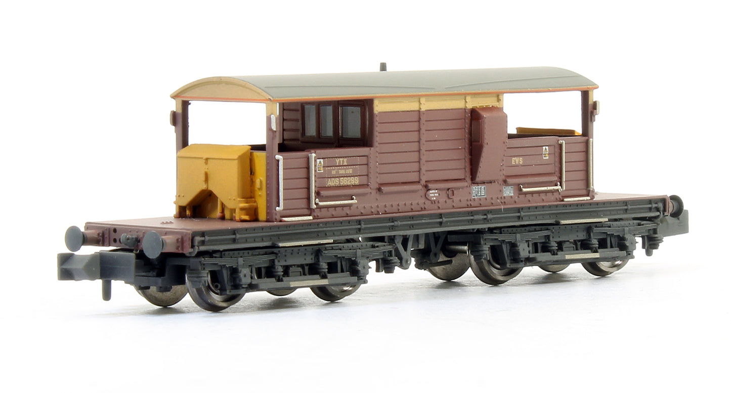 Pre-Owned Queen Mary Brake Van EWS (Weathered)