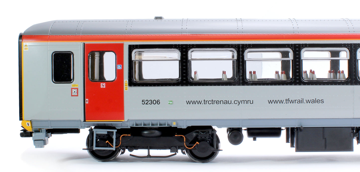 Class 153 Transport for Wales Grey/Red 153906 Diesel Locomotive - DCC Sound