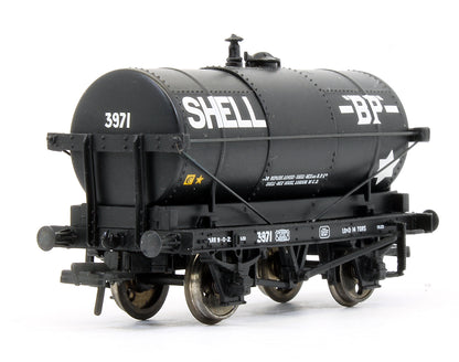Pre-Owned Set Of 3 'Shell-Mex BP' Tank Wagons