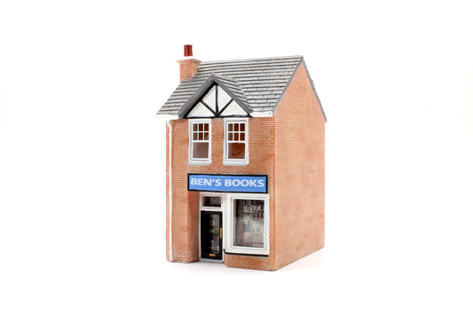 Pre-Owned R9269 Hornby Thomas & Friends 'Ben's Books' Building