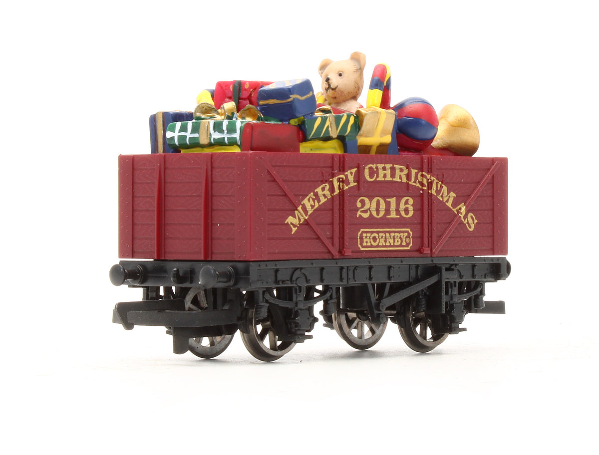 Pre-Owned 7 Plank Wagon Christmas 2016