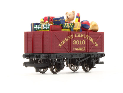 Pre-Owned 7 Plank Wagon Christmas 2016